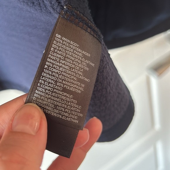 NorthFace zipped up vest - Picture 9 of 9